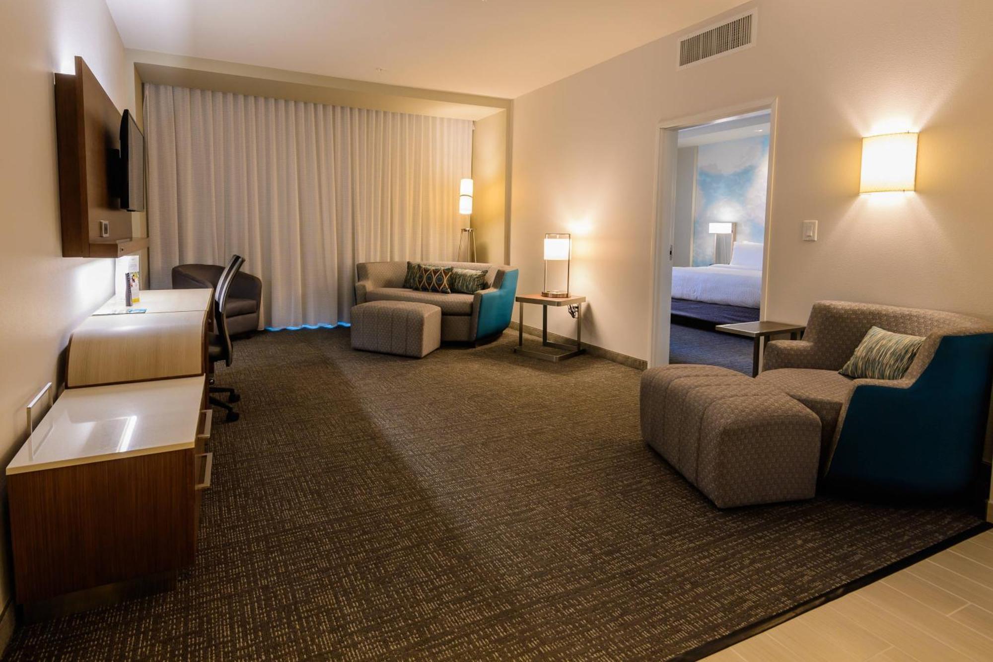 Courtyard By Marriott Lake Jackson Εξωτερικό φωτογραφία